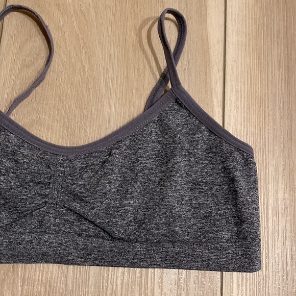 EUC Youth Girls Size L Large Soft Bralette Bra Gray Stretch Basic - Picture 4 of 6